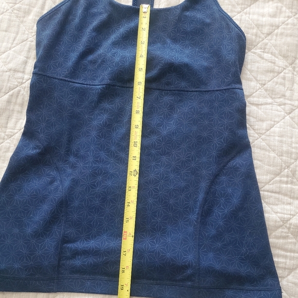 Lululemon Power Up Tank  - Picture 13 of 13